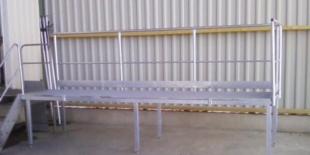 passerelle en inox pour couvoir