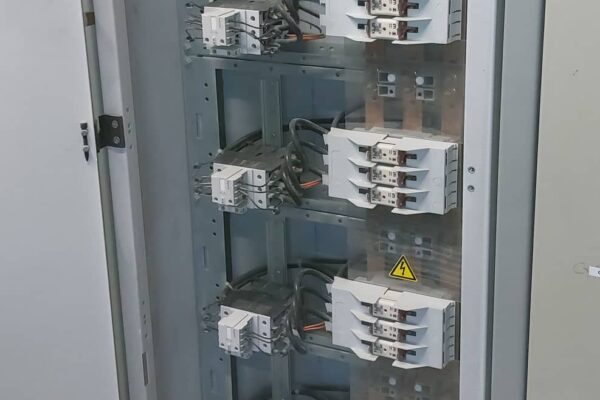 electricite-industrielle-marelec-services-haute-tension-condensateur-1